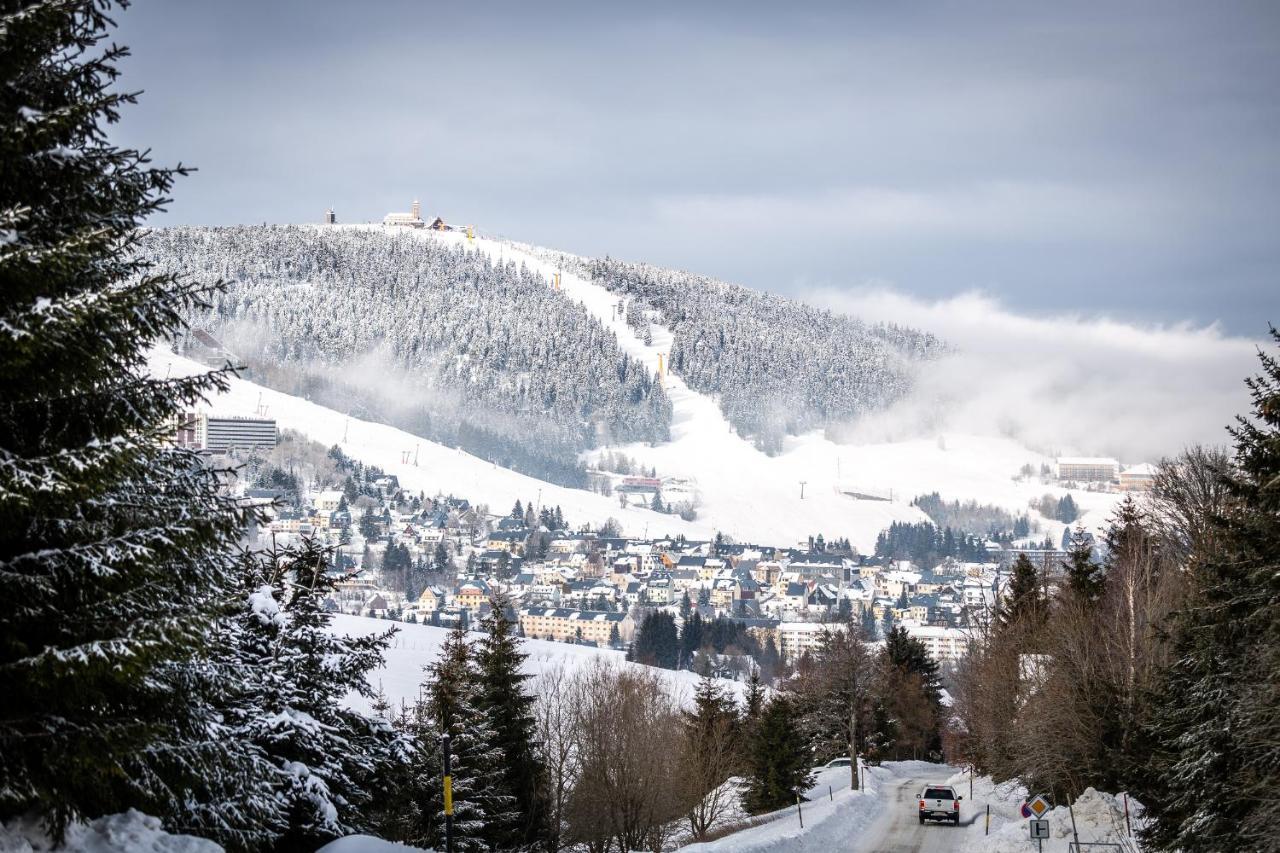 Ski Chalet Klinovec Loučná pod Klínovcem Exteriör bild