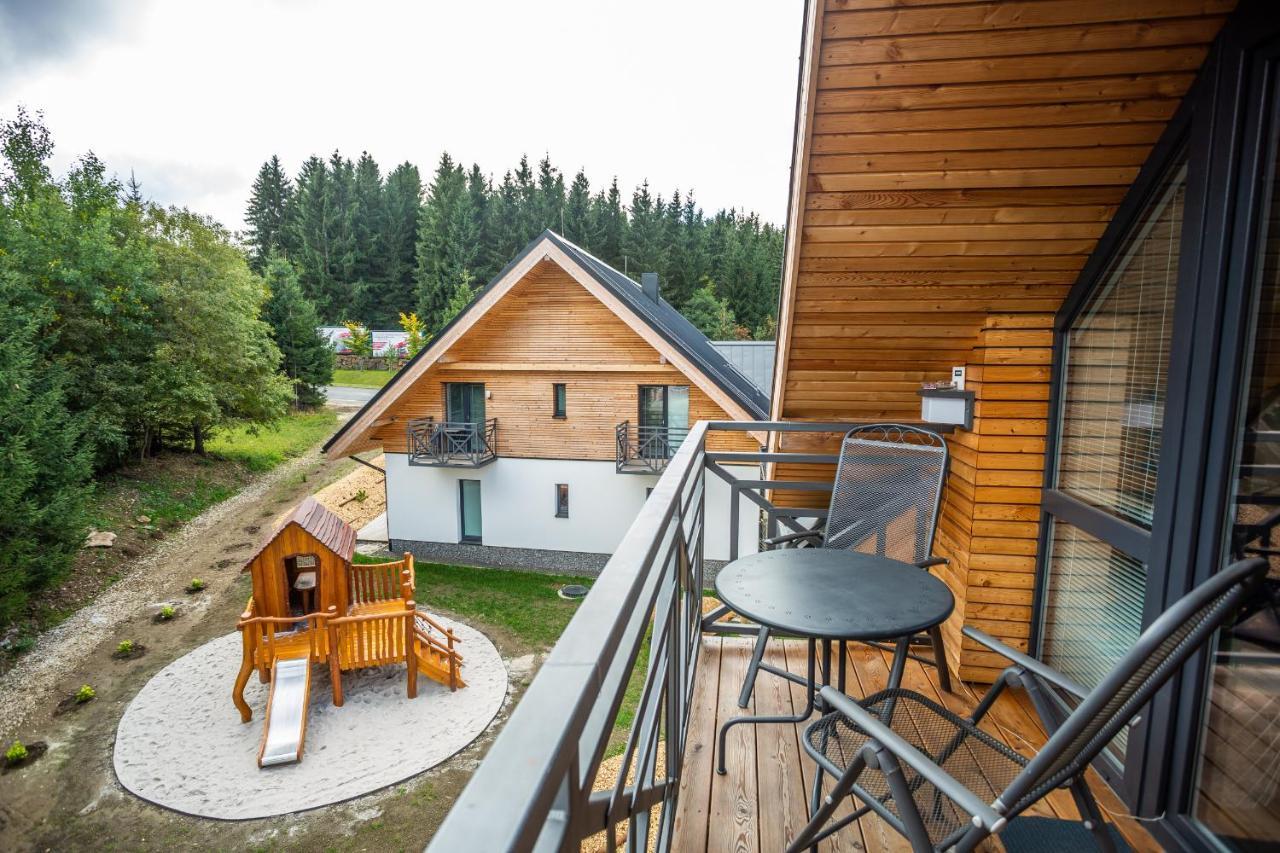 Ski Chalet Klinovec Loučná pod Klínovcem Exteriör bild