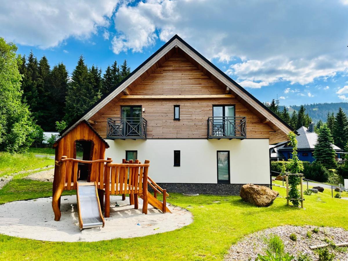 Ski Chalet Klinovec Loučná pod Klínovcem Exteriör bild