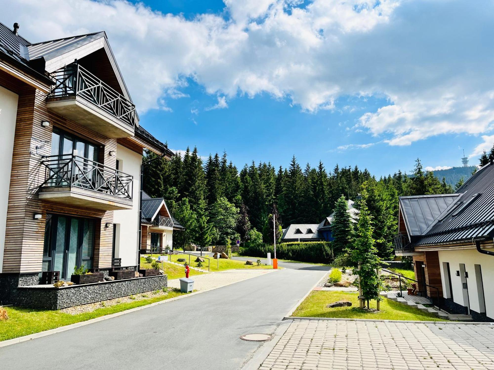 Ski Chalet Klinovec Loučná pod Klínovcem Exteriör bild